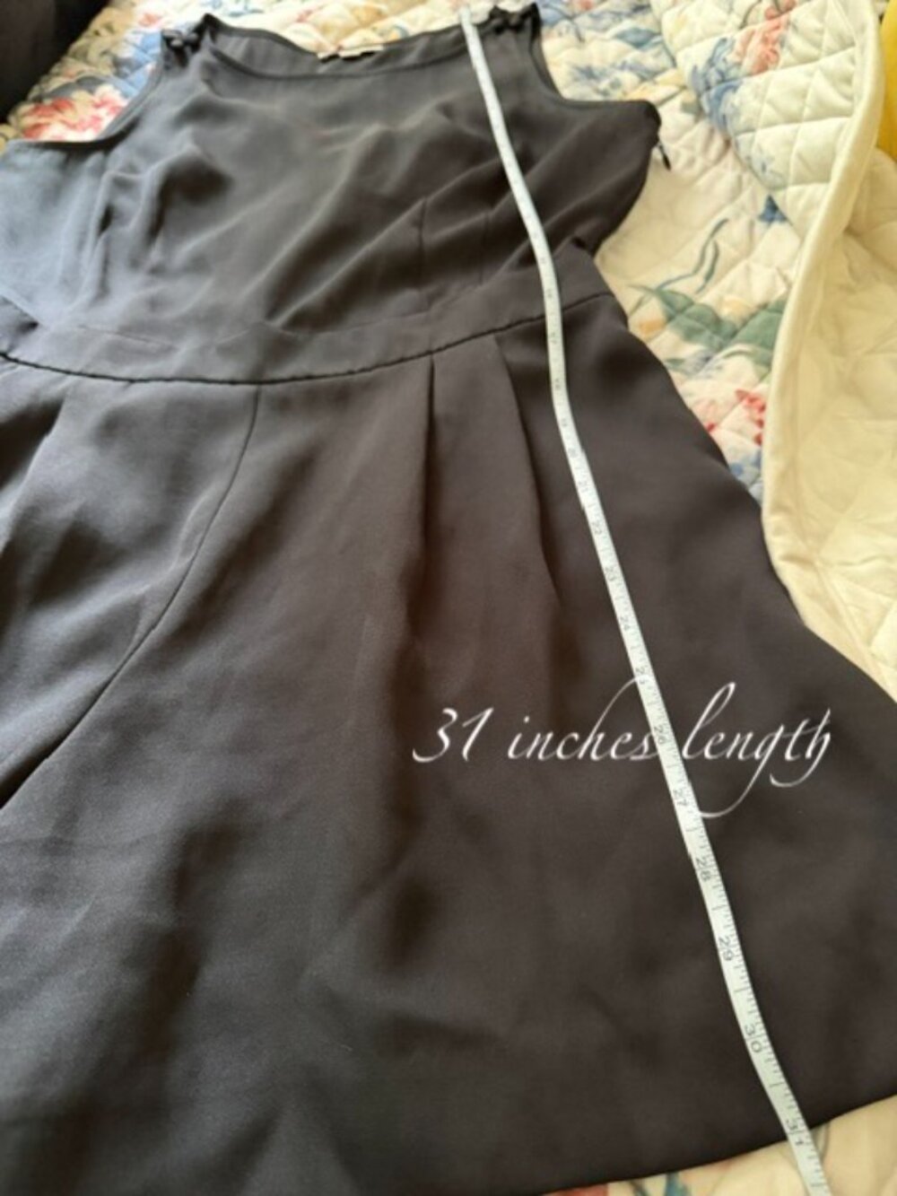 Loft Women's Black Shorts Jumper/Romper- size 6